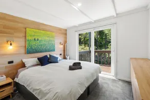 Luxury Lake House on Lake Eildon and only 35km from Mt Buller for skiers. - Image 5
