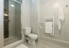 Studio cosy et équipé, près de la plage | Wi-Fi Gratuit! - Image 3