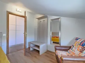 Beautiful apartment for 6 guests with WIFI, private pool, A/C, TV and terrace - Image 4