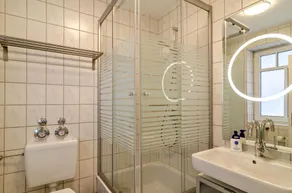 Holiday Apartment Boje 20 with Balcony and Wi-Fi - Image 3