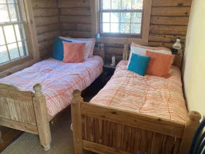 Log Cabin w/ Amazing Views, River Frontage & Hot Tub - Image 5