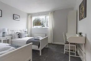 Charming 3-bed House in Newcastle Upon Tyne - Image 4