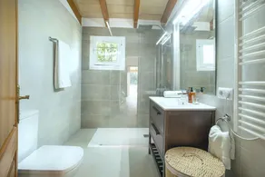 VILLA LLENAIRE PETIT - 3 MIN DRIVE TO THE BEACH - Image 2