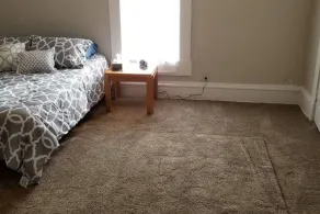 4 Bed 2 Bath 1 block from Coe College NE CR - Image 4