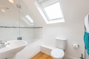 Spacious family home close to all Salcombe's amenities - Image 4