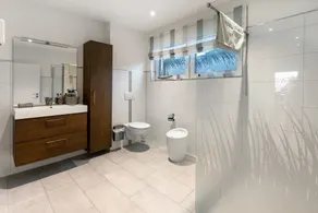 Apartamento \"Spanier\" con vistas al lago, terraza privada y Wi-Fi - Image 3