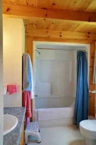 Writer's Retreat: Privacy within sight and sound of the sea - Image 4