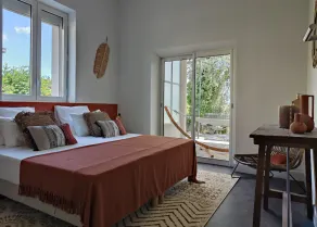 Bel Appartement Climatisé Avec Jardin et Piscine - Image 5