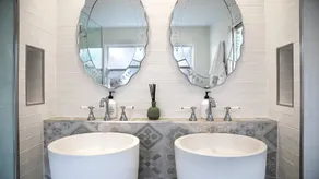 Oceanic Coastal Lodge by HolidayCo. - Image 3