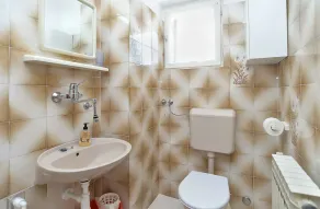 Holiday apartment with air conditioning - Image 3