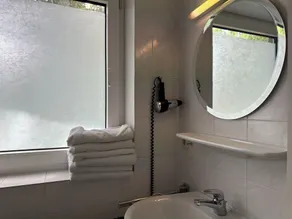 Hyggelig lejlighed med pool og skov - Image 3