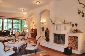 Luxury apartment with beach - Image 4