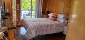 Key West Luxury Houseboat - Image 4