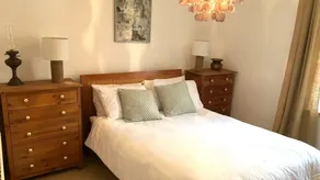 Charming Lovingly Restored Beachside Cottage - Image 4