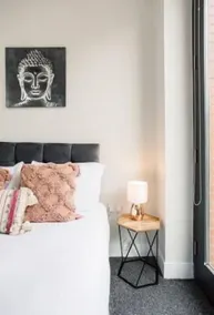 Super cute rooftop Apartment. Beautiful city views - Image 4