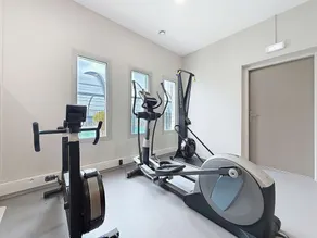 Gemütliche Tiny House: Strandnah, beheizter Pool, Fitness & Spielplatz - Image 3