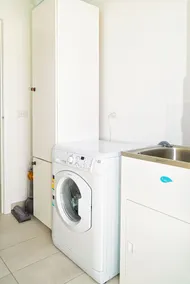 Brand new 2 BD UNIT IN DEER PARK VIC CLOSE TO DEER PARK TRAIN STATION- FWY- CITY - Image 2