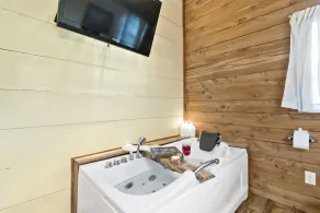 Sleeps 10! Country Cabin w/ Playground, Hammock & Chickens - Image 4