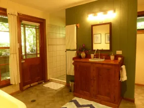 Magnolia Cottage - Magical Noosa Hinterland Retreat - Image 4