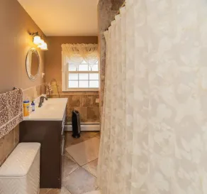 Amazing Hiking Cozy Home Close to Mountns Fireplace - Image 3