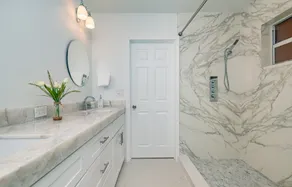Heated salt water pool,true vacation for meticulous renter. Two miles from beach - Image 3