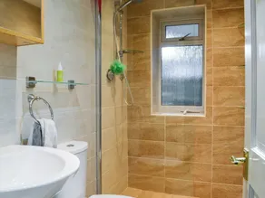 3 bedroom accommodation in New Galloway - Image 3