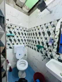 RR GUEST HOUSE - Image 2