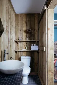 Unique Lodge with Industrial Designed Interior - Image 5