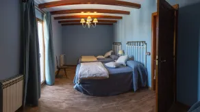 Stone house in Sierra del Guadarrama Natural Park country decoration - Image 4