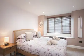 Old baker's apartment with Lyme Regis on your doorstep - Image 5