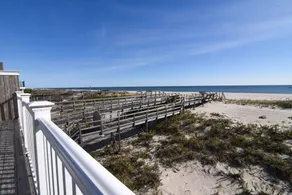 Westhampton Beach Oceanfront, 4 Bedrooms, Pool. Super Clean. Relax and Chill. - Image 5