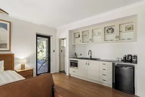 Nestled amongst the leafy trees, Gum Nuts a very Australian styled simple but sophisticated property - Image 3