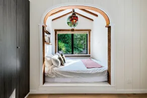 Sunny 2 Bedroom Garden Cottage with Hot Tub on Topanga State Park - Image 4