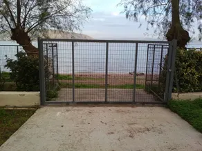 SEASIDE STUDIO on the beach with fully equipped kitchen - Image 3