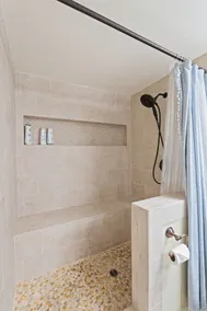 Private Suite with separate entrance and private bath - Image 3