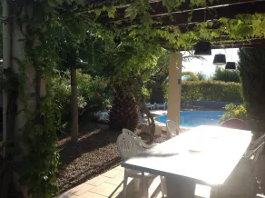 KLIMAANLAGE MIT PRIVATEM SWIMMINGPOOL - Image 5