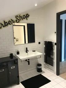Confort, Tranquilité et Style avec piscine et jacuzzi - Image 4