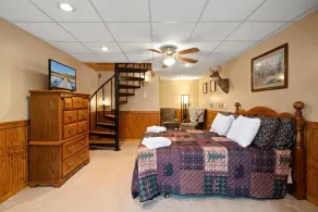 HOT TUB! Tiny Home Fire Pit! Pet Friendly on 5 Acres of Seclusion! - Image 4