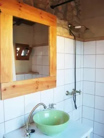 Rural house with a patio and a barbecue. Perfect for families and pets. 1 hour from Barcelona - Image 4