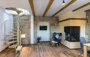 Two-Bedroom Holiday Home In Ljubitovica - Image 2