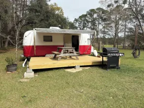 Peaceful Airstream Fast WiFi Low Pet Fee FirePit Star Gazing Convenient - Image 3