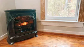 Relaxing cottage in the woods just minutes from wineries,hiking,restaurants.  - Image 2