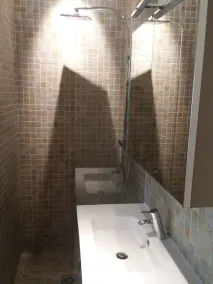 Charmigt, rymligt och bekvämt hus på enastående egendom - Image 2