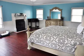 7 Bed Lakefront Villa with a Pool and Pontoon boat available for rent! - Image 5