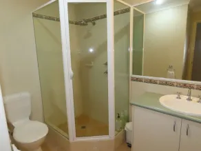 Apollo Quays Apartment - Image 4
