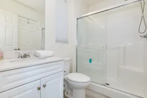 Cozy New 4Bedroom 4Bath home Chino 安靜小區4房4衛新房整租 - Image 4