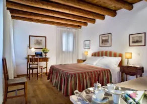 Villa Benne - Seven Bedroom Villa, Sleeps 14 - Image 3