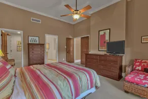 Poolside Resort Patio Home-Old Town Entertainment & Shopping District-2 Bd+Den! - Image 5