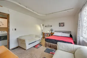 Pet-friendly Siren Home! Walk to Bars & Lakes - Image 4