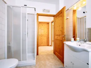 Bellissimo appartamento per 4 ospiti con WIFI, TV, terrazza e animali ammessi - Image 2